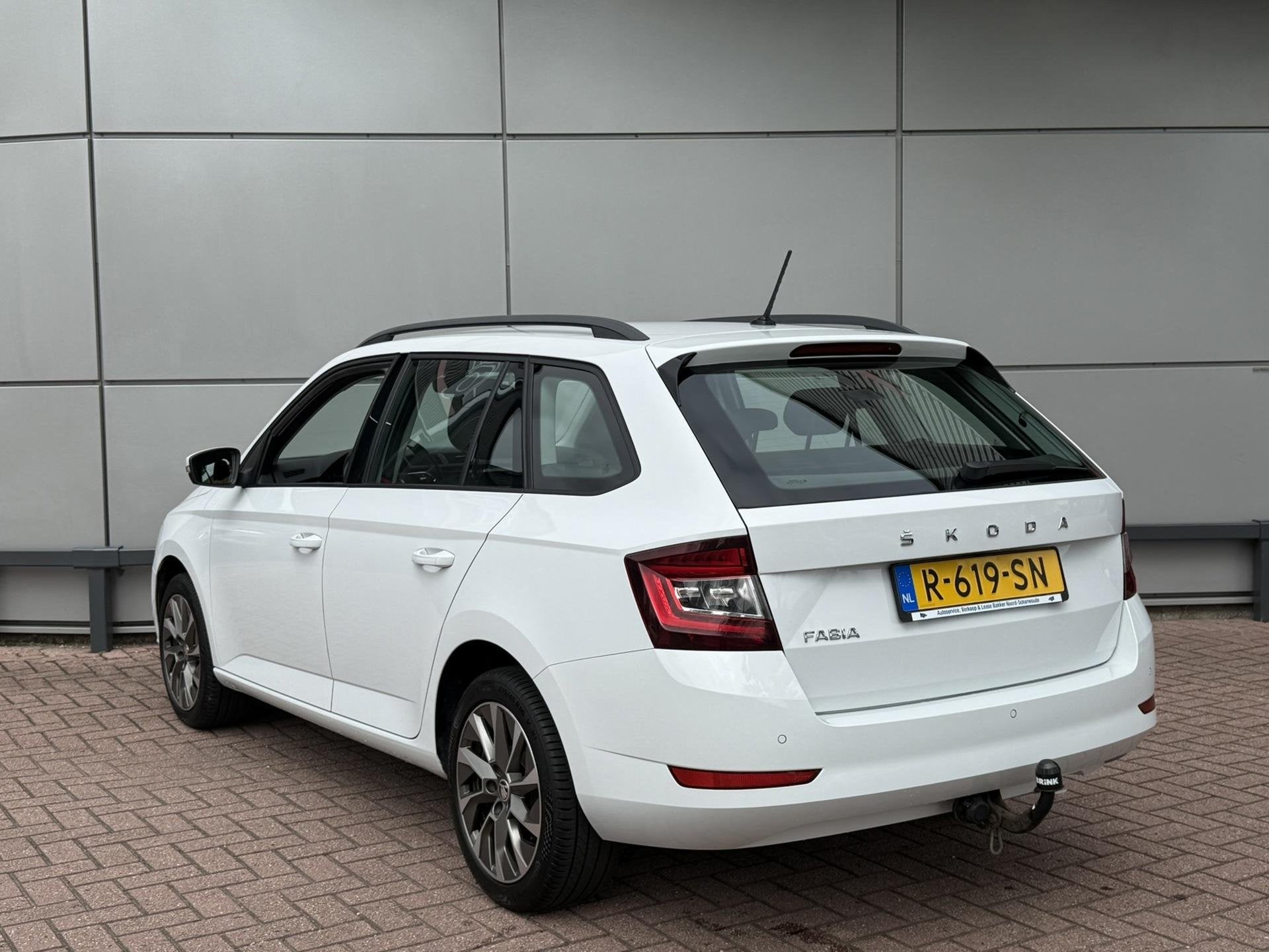 Skoda Fabia Combi 1.0 TSI Business Edition | Trekhaak | Navi, Auto's, Voorwielaandrijving, Stof, Gebruikt, 95 pk