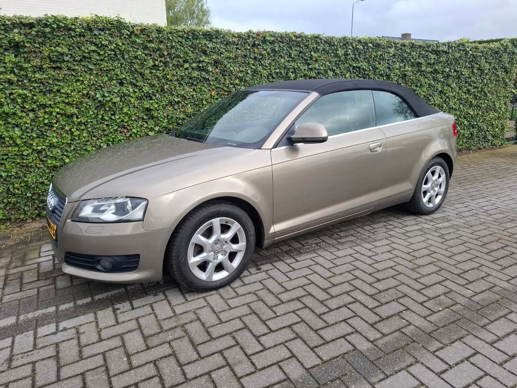 Audi A3 1.8 Tfsi 118KW Cabrio AUT 2010 Beige Apk 23-5-2027!!, Auto's, Audi, 15 km/l, Zwart, 4 cilinders, Cabriolet