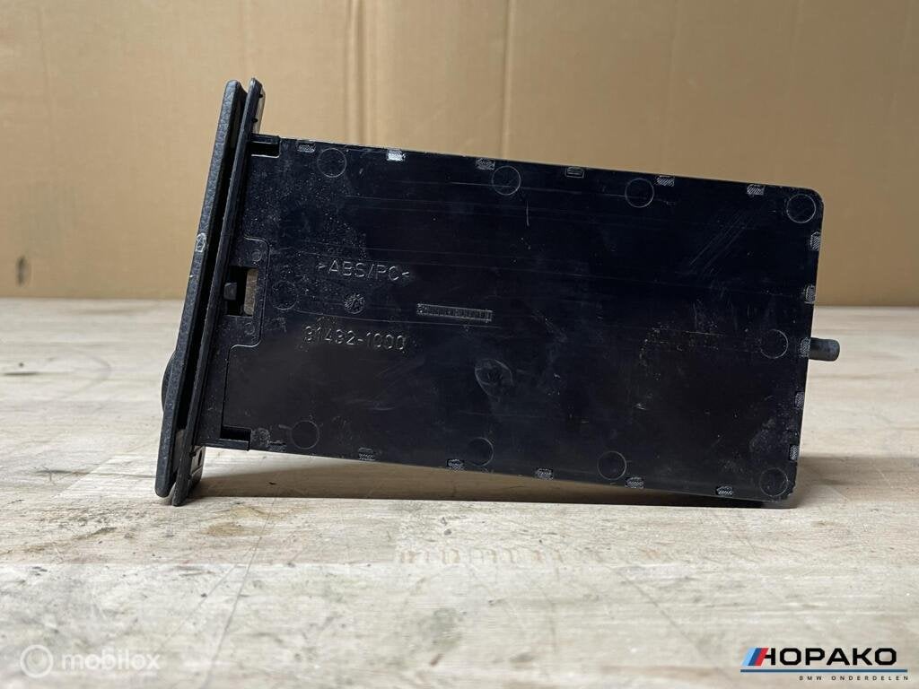 Bekerhouder rechts BMW 5 serie E60 E61 | OEM | 314300100, Auto-onderdelen, Interieur en Bekleding, Gebruikt, Einsteinlaan 5 rijswijk