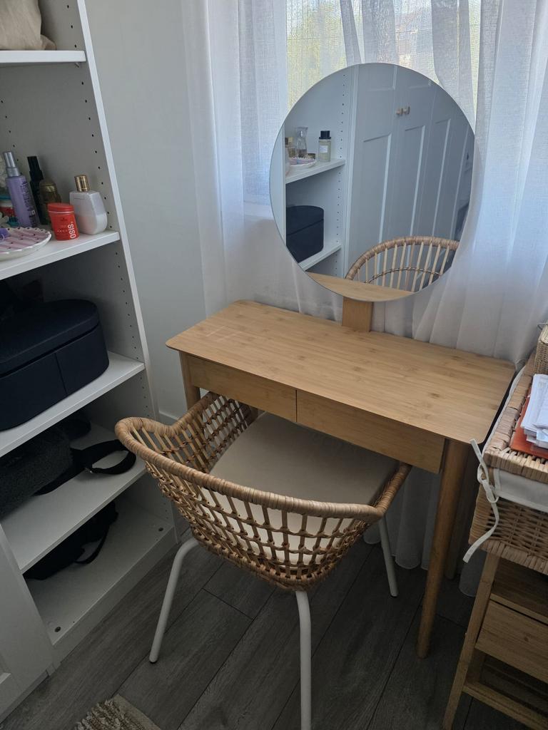 Kaptafel met spiegel en bijpassende stoel, Ophalen, Zo goed als nieuw, 50 tot 100 cm, Minder dan 100 cm