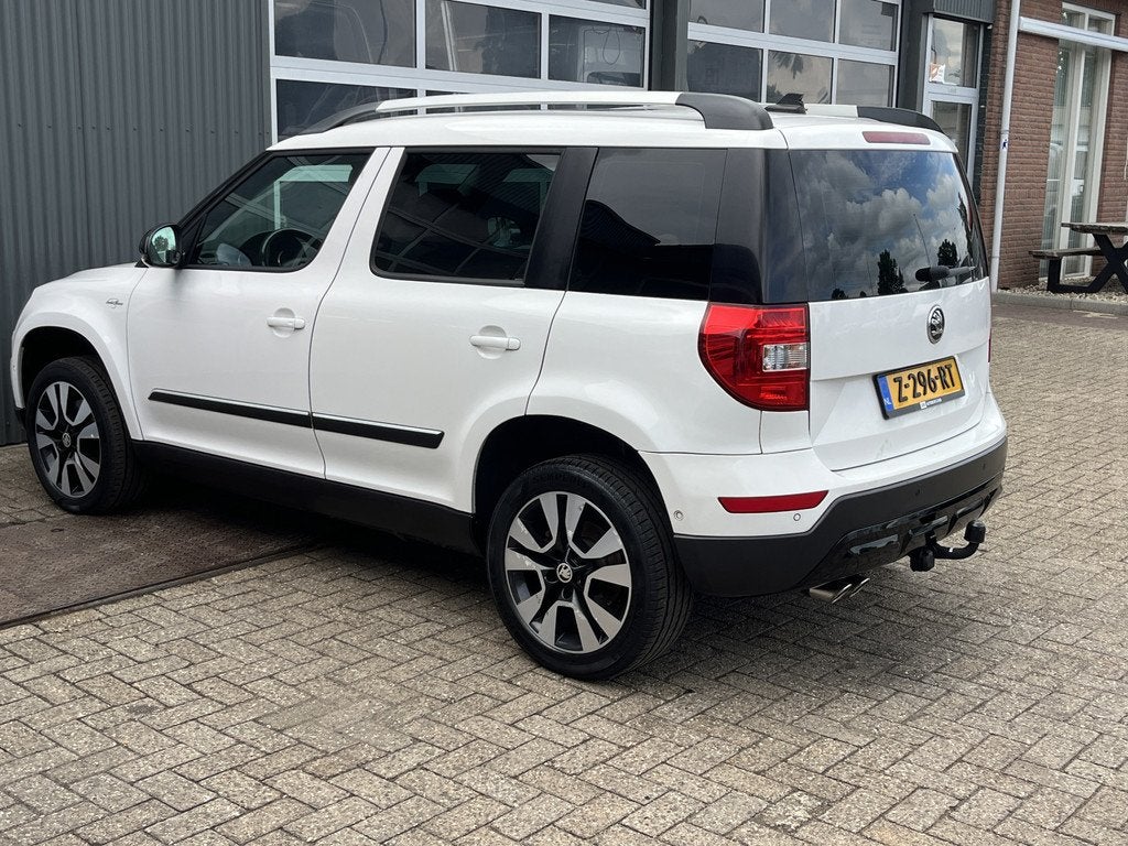 Skoda Yeti Outdoor 2.0 TDI Ambition 4x4 Achteruitrijcamera A, Auto's, Skoda, Automaat, Euro 5, Gebruikt, 4 cilinders