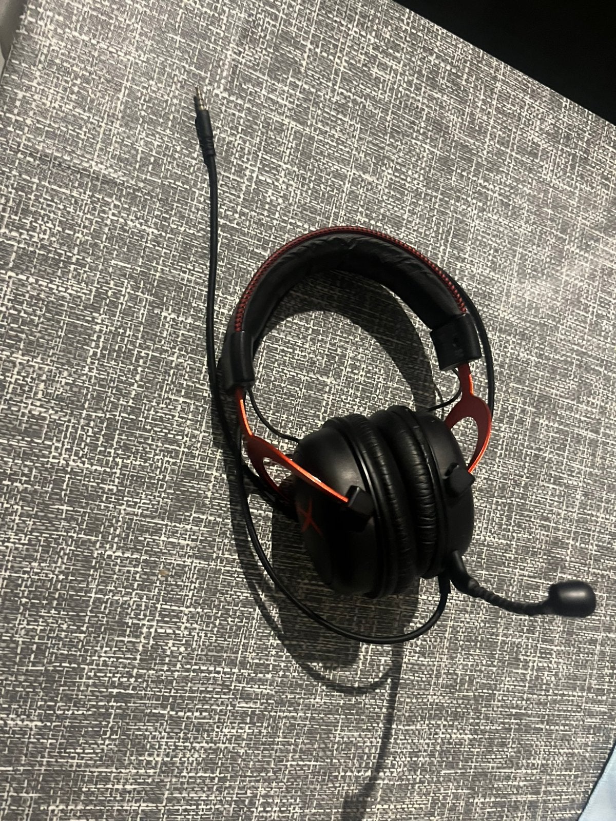 HyperX Cloud II Gaming Headset – Rood/Zwart – Goedwerkend, Computers en Software, On-ear, Ophalen of Verzenden, Zo goed als nieuw