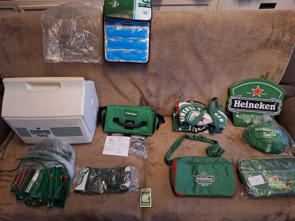(2/2) - Grote partij Heineken Merchandise & spullen, Verzamelen, Ophalen, Zo goed als nieuw, Overige typen, Heineken