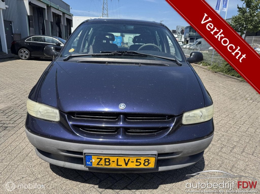 Chrysler Voyager 2.4i SE/7PERSOONS/AIRCO KOUD/NAP/TREKHAAK., 450 kg, Gebruikt, 4 cilinders, 150 pk