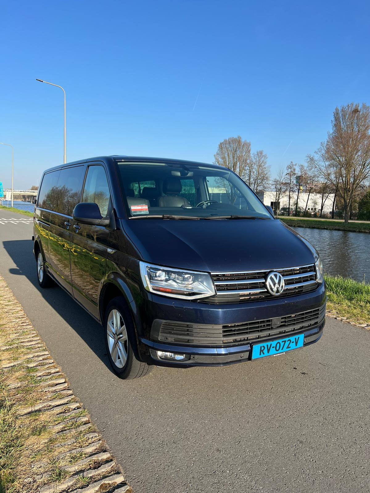 Volkswagen Transporter T6 Highline 2.0 TSI DSG 204PK, Overige carrosserieën, Blauw, 2500 kg, 9 stoelen