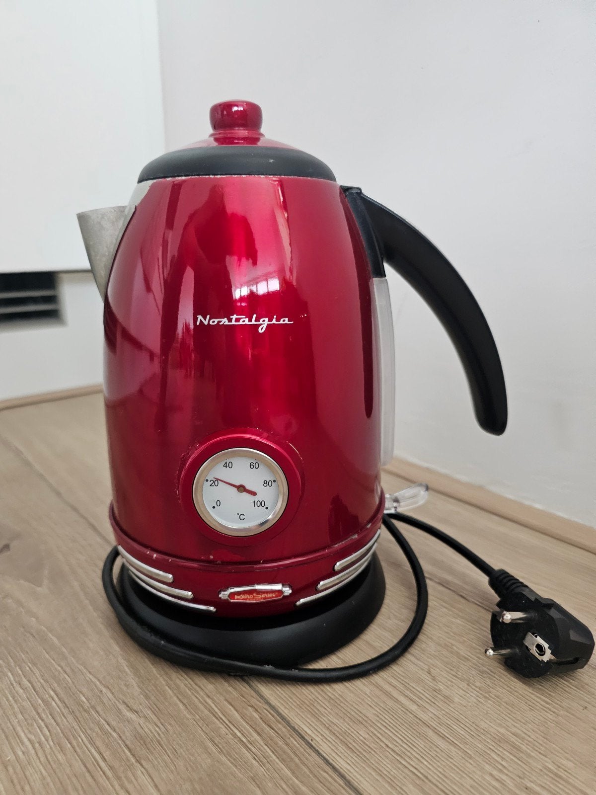 Nostalgia Electrics retro waterkoker  - Nostalgisch!, Ophalen, Zo goed als nieuw