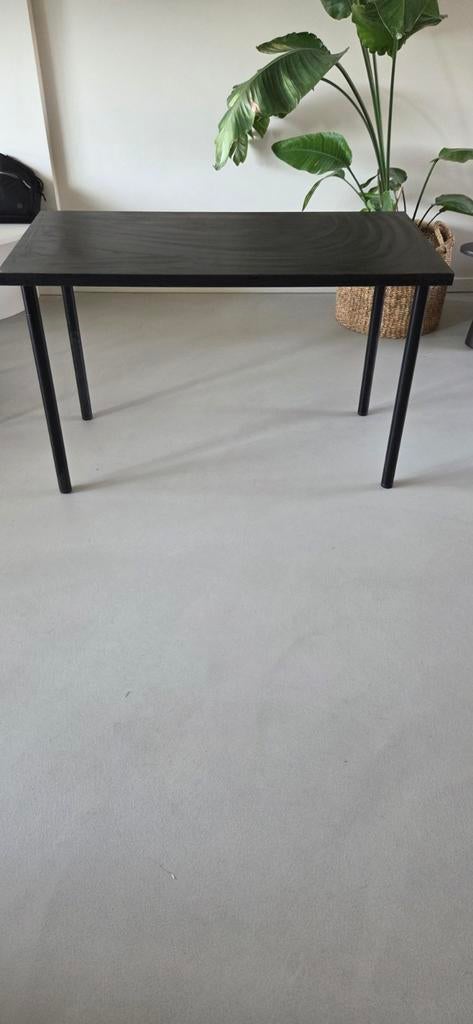 Zwart bureau Ikea, Huis en Inrichting, Tafels | Eettafels, Modern minimalistisch, Gebruikt, 100 tot 150 cm, Tot twee personen