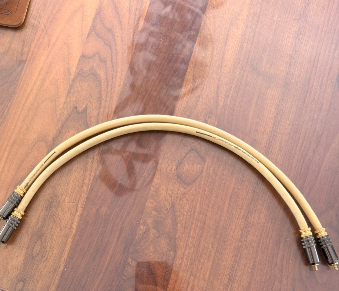 MIT MI330 interconnect, Ophalen of Verzenden, Zo goed als nieuw, Minder dan 2 meter, Interlink-kabel