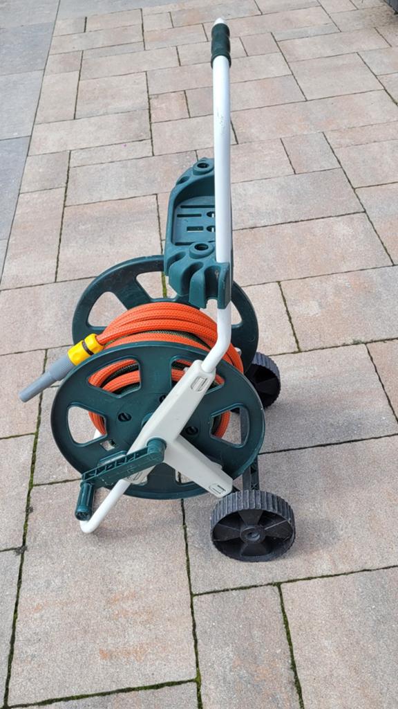 Tuinslanghaspel met slang van +/- 20 meter, Tuin en Terras, Ophalen, Gebruikt, Tuinslang