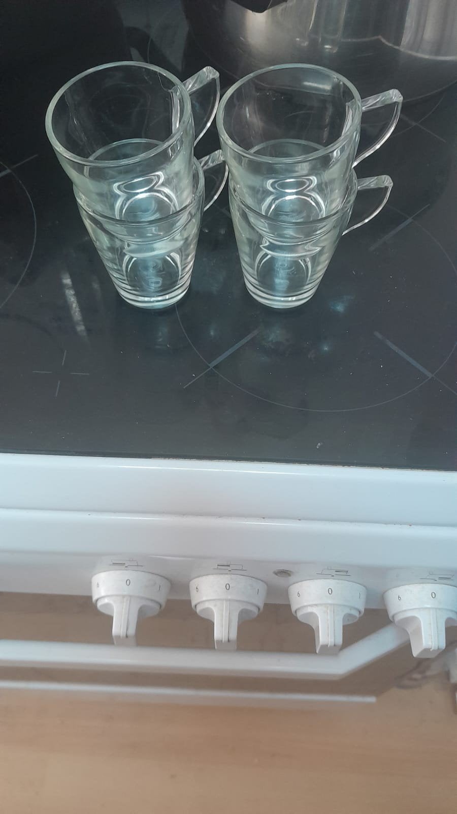 Set van 4 glazen mokken met oor, Ophalen, Overige merken, Glas, Overige typen