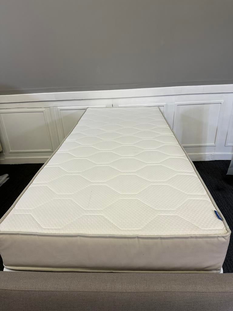 Auping matras model Tone 90x210 firm showmodel €350.-, 90 cm, Eenpersoons, 210 cm, Nieuw