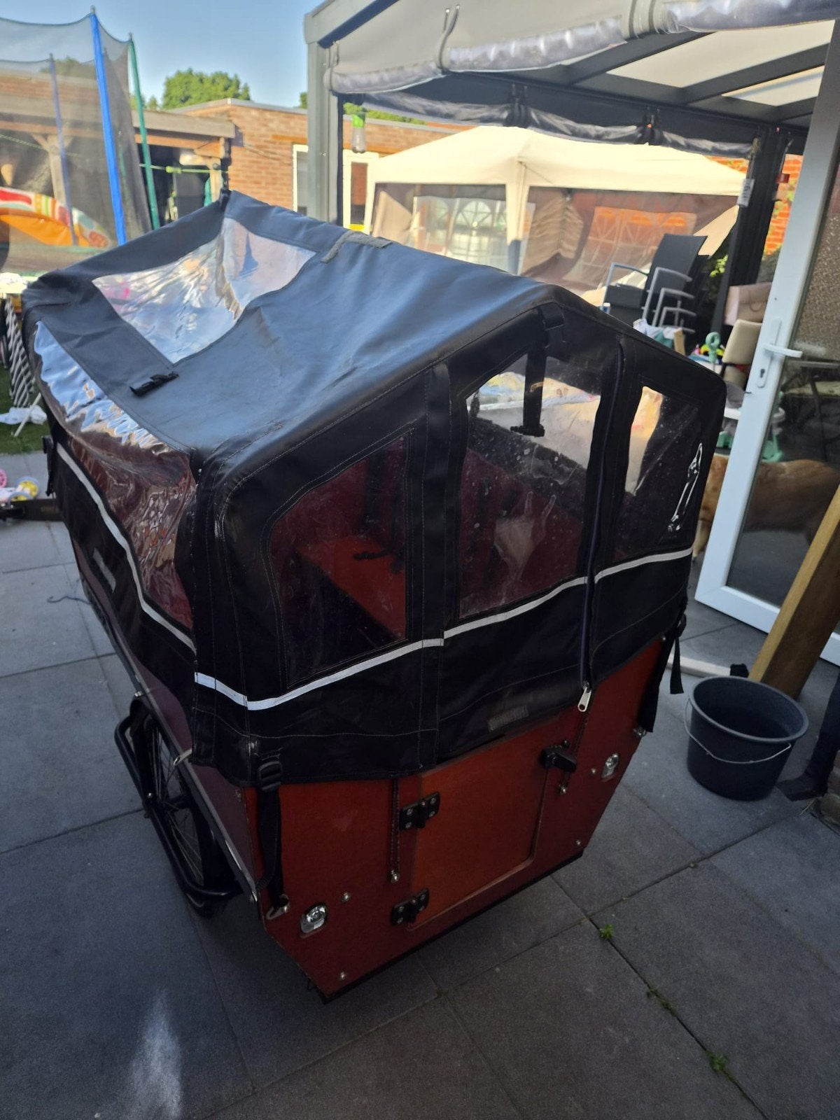 Elektrische bakfiets met huif - ritsje kapot, Fietsen en Brommers, Fietsen | Bakfietsen, Ophalen, Gebruikt, 4 kinderen of meer