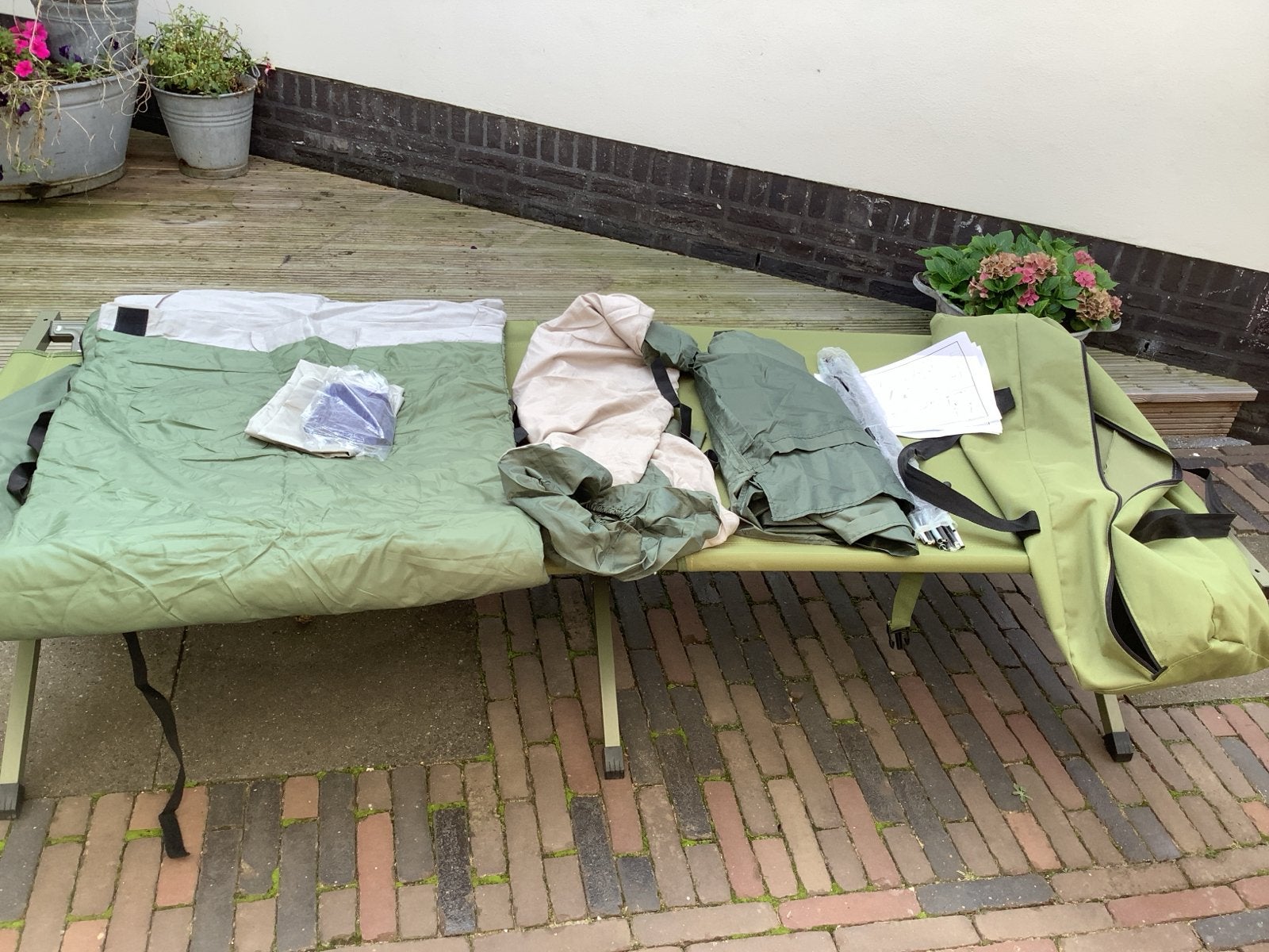 SoBuy OGS32 4in1 Eenpersoons Tent Stretcher (excl. matras), Ophalen, Zo goed als nieuw, Tot en met 2