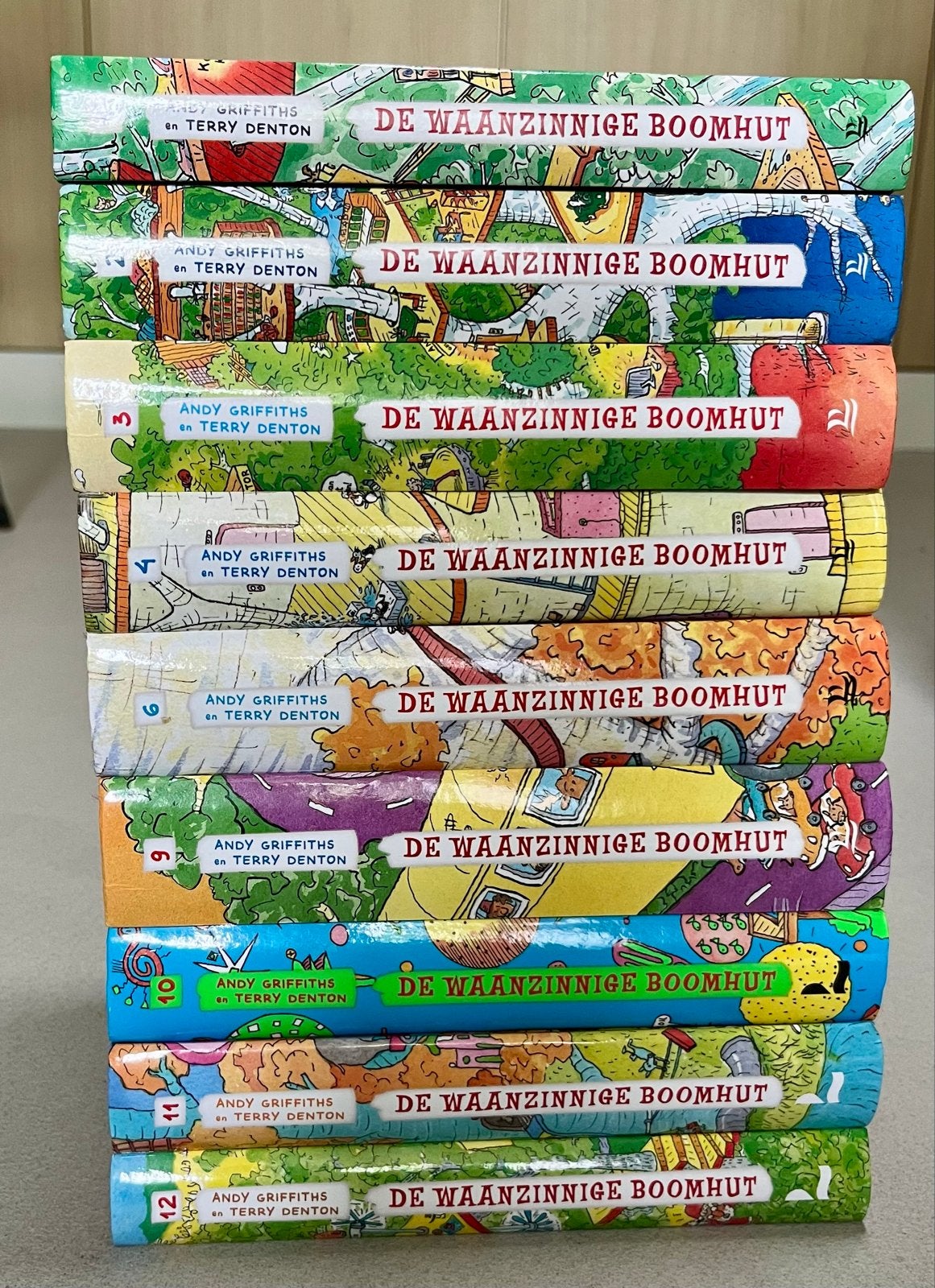 De Waanzinnige Boomhut 9 boeken, Boeken, Verzenden, Gelezen, Fictie