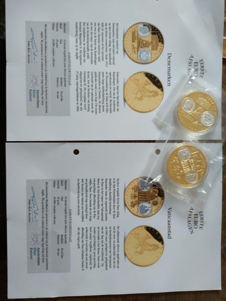 Eerste Euro Afslagen: Vaticaanstad & Denemarken 24kt verguld, Postzegels en Munten, Ophalen of Verzenden, Vaticaanstad, Overige waardes