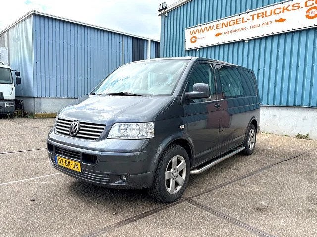 Volkswagen Transporter T5 DOUBLE CAB 5-CILINDER (6 GEARS MAN, Auto's, Volkswagen, Voorwielaandrijving, Gebruikt, Overige carrosserieën