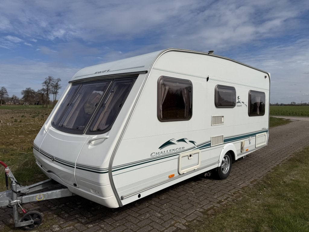 Swift Challenger 500 SE, Rondzit, Bedrijf, Swift, Tot en met 4
