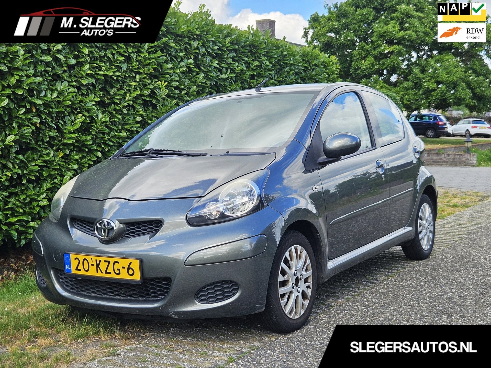 Toyota Aygo 1.0-12V Aspiration Green*Airco*Leder*NAP, Gebruikt, 4 stoelen, Alcantara, 68 pk