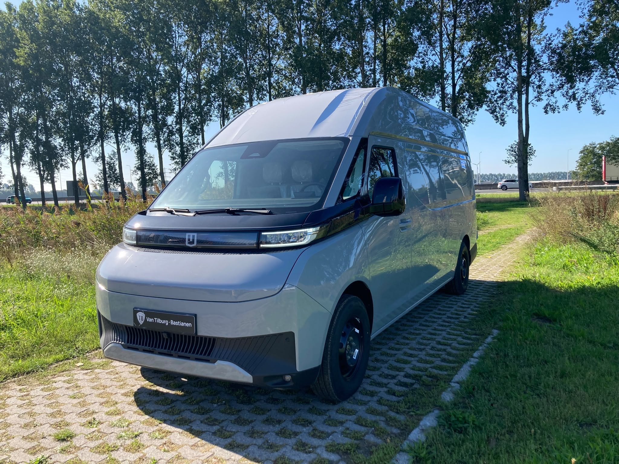 Farizon SV 106KWh L3H3 - Trekhaak - 270 deuren - visibility, Auto's, 232 pk, Nieuw, Zilver of Grijs, Te koop