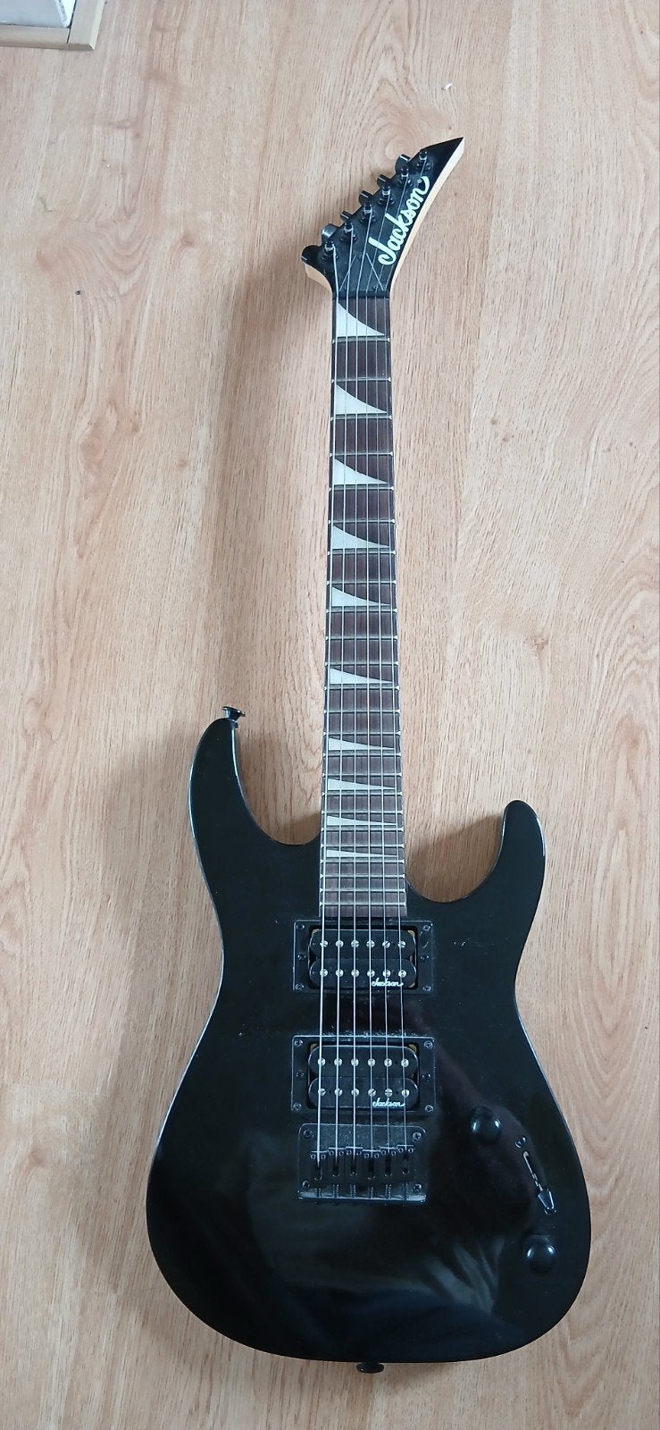 Jackson JS1X Dinky Minion elektrische strat gitaar - Zwart, Muziek en Instrumenten, Ophalen of Verzenden, Zo goed als nieuw, Solid body