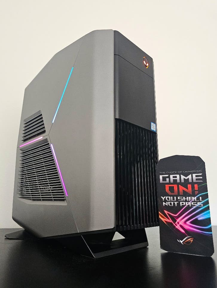 Dikke AlienWare RTX Core i9 Game PC voor ALLE Games!