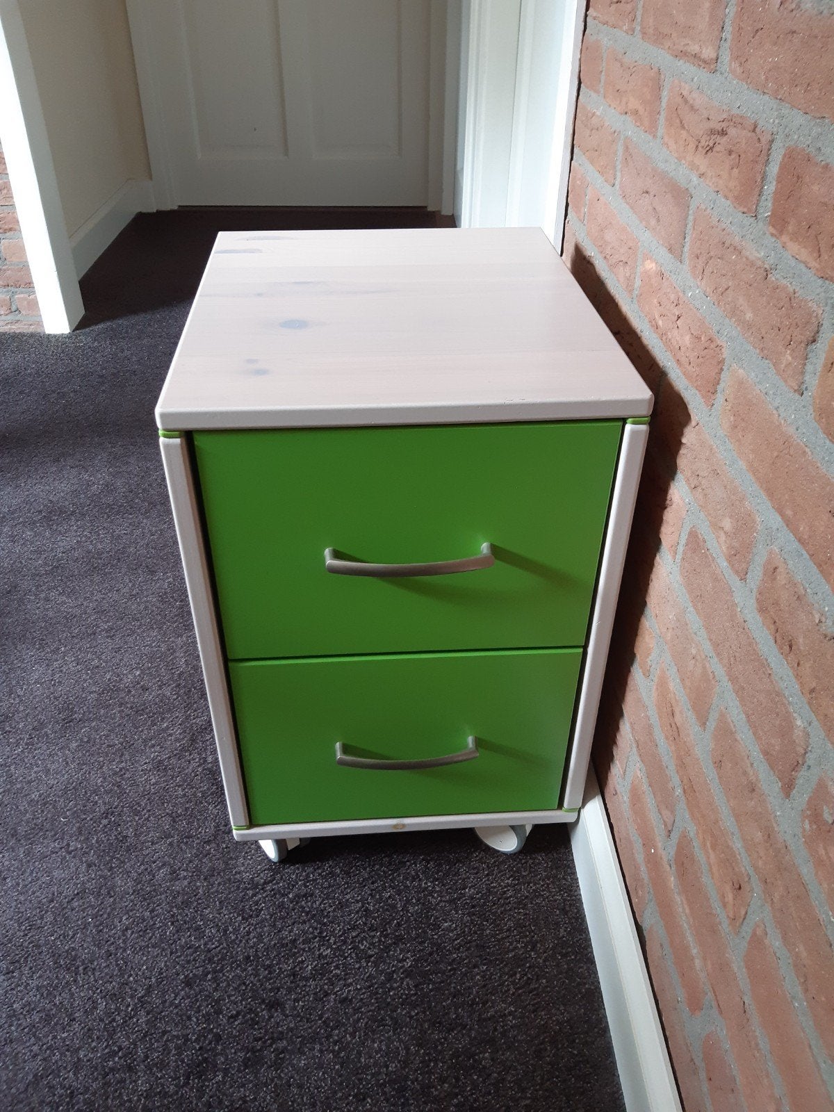 Nachtkastje/Ladekastje met 2 lades Flexa - Groen/Wit, Ophalen, Gebruikt, Minder dan 45 cm, 55 tot 70 cm