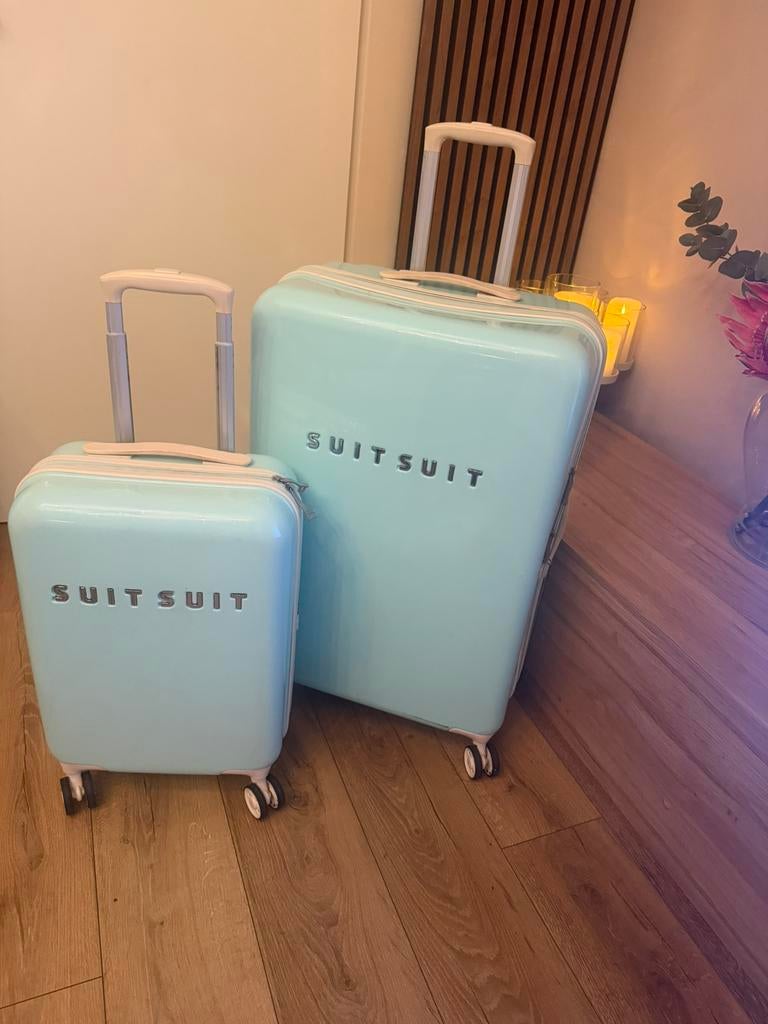 Suitsuit koffers kofferset large en handbagage koffer, Hard kunststof, 45 tot 55 cm, Ophalen of Verzenden, Zo goed als nieuw