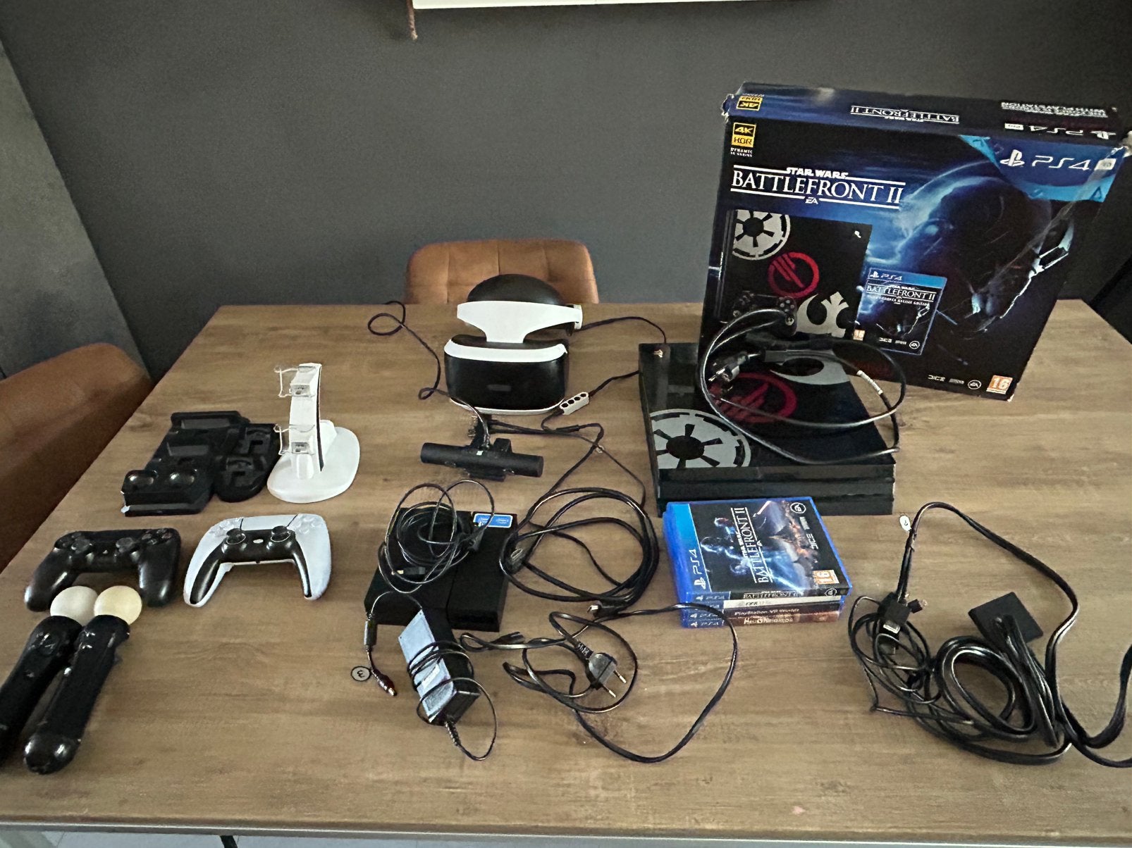 Ps4 pro 1TB (star wars editie) met psvr en accesoires, Ophalen, Phat, Met 2 controllers, Zo goed als nieuw