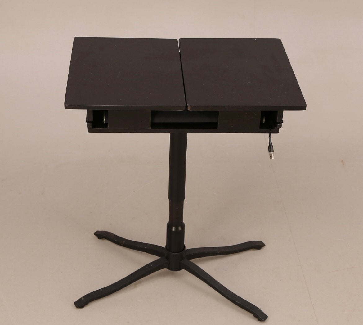 IKEA Laptoptafel / klein bureau / bijzettafel / inklapbaar, Ophalen, Zo goed als nieuw
