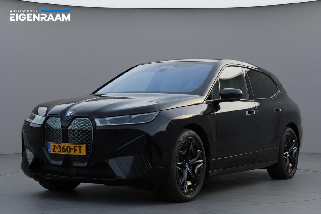 BMW iX xDrive50 112 kWh | Sportpakket | Bowers&Wilkins | Pan, Auto's, BMW, Automaat, 131 €/maand, 523 pk, Zwart