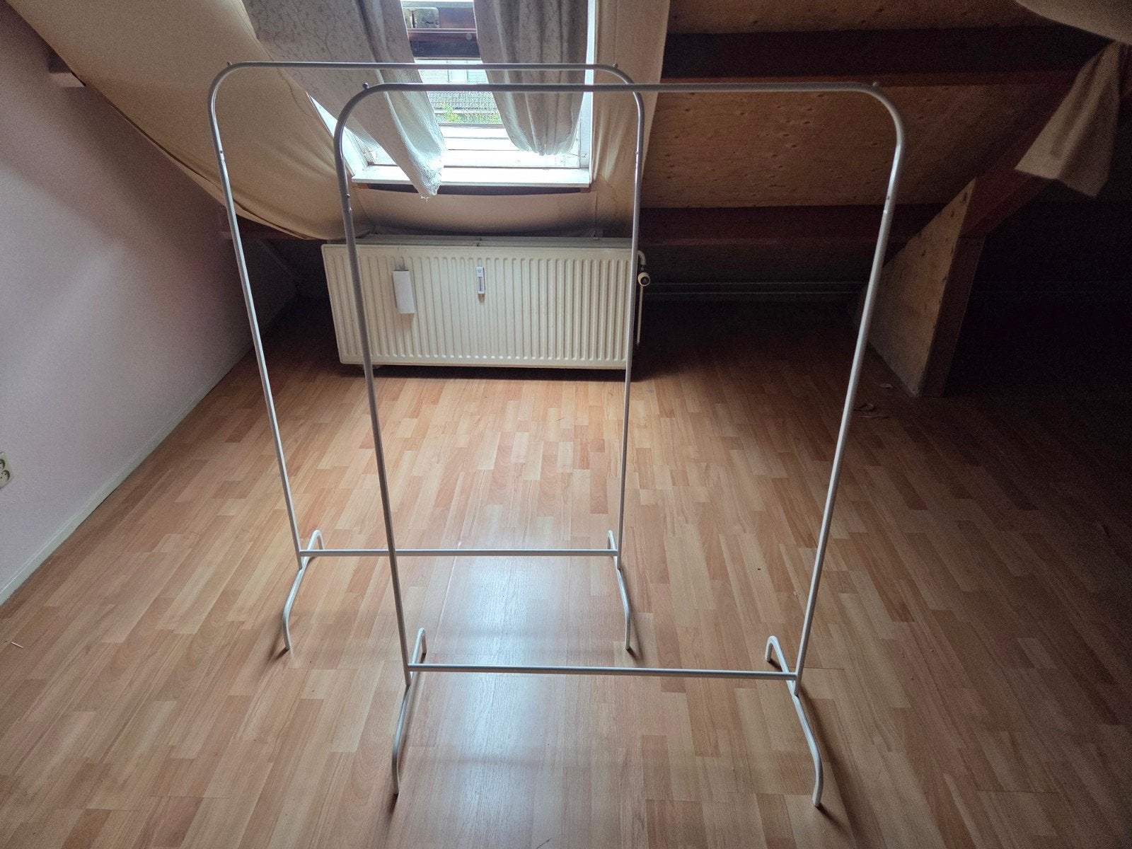 Gloednieuwe IKEA MULIG kledingrekken – 2 stuks, Ophalen, Zo goed als nieuw