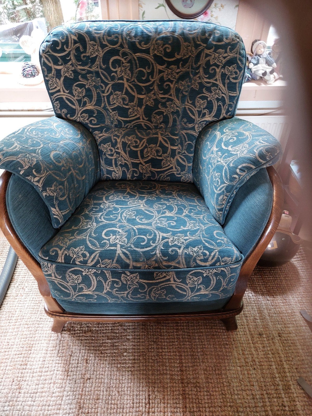 2 beautiful classic arm chairs, Ophalen of Verzenden, Zo goed als nieuw, 75 tot 100 cm