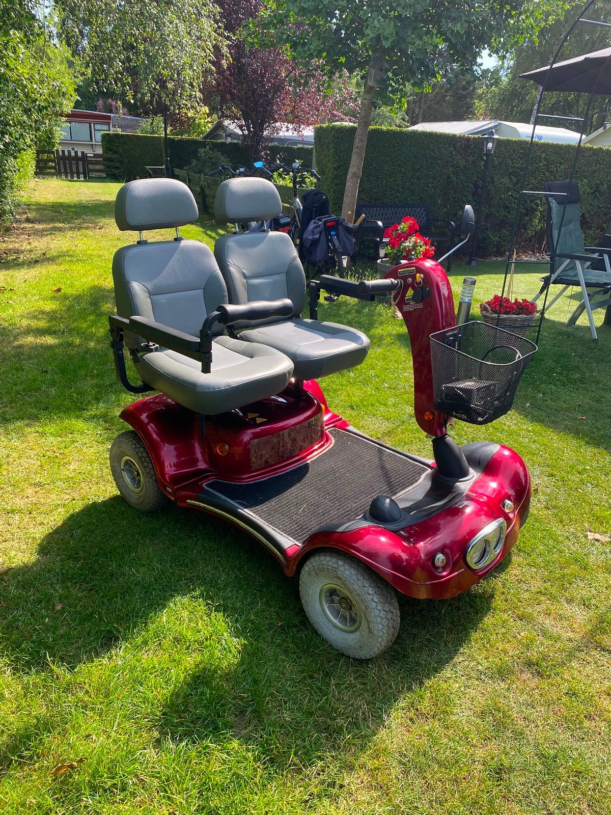 Zeer nette duo scootmobiel de luxe, Diversen, Brommobielen en Scootmobielen, Ophalen, Zo goed als nieuw, 26 t/m 35 km, 11 t/m 15 km/u