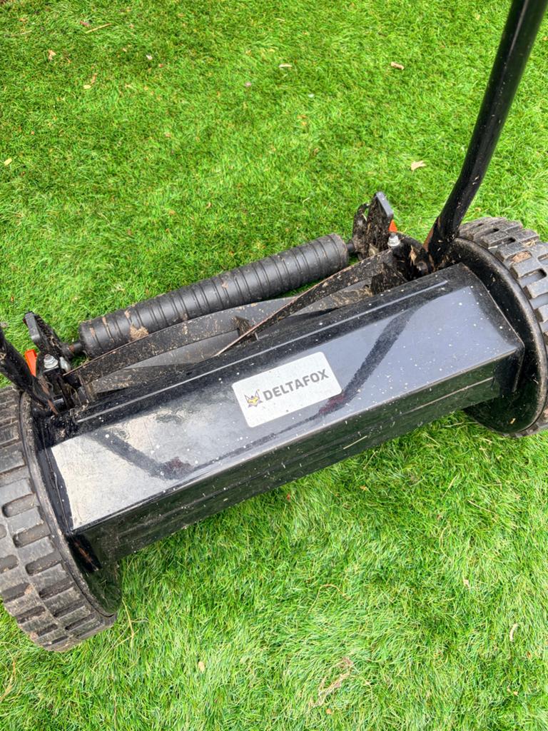 DELTAFOX Handgrasmaaier, Tuin en Terras, Grasmaaiers, Ophalen, Handgrasmaaier, Zo goed als nieuw, 30 t/m 39 cm