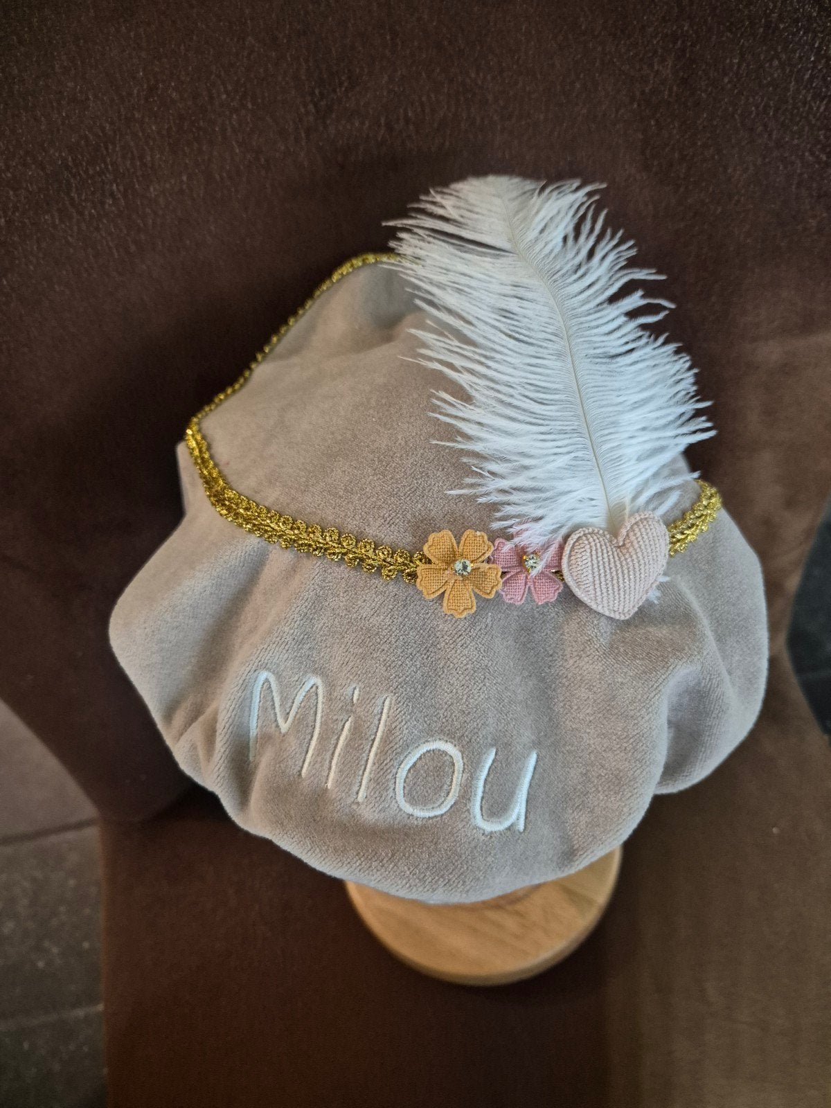 pre set handgemaakte pietenmuts met geborduurde naam, Diversen, Strijen, Info@minimuisje.nl, Nieuw, Ophalen of Verzenden