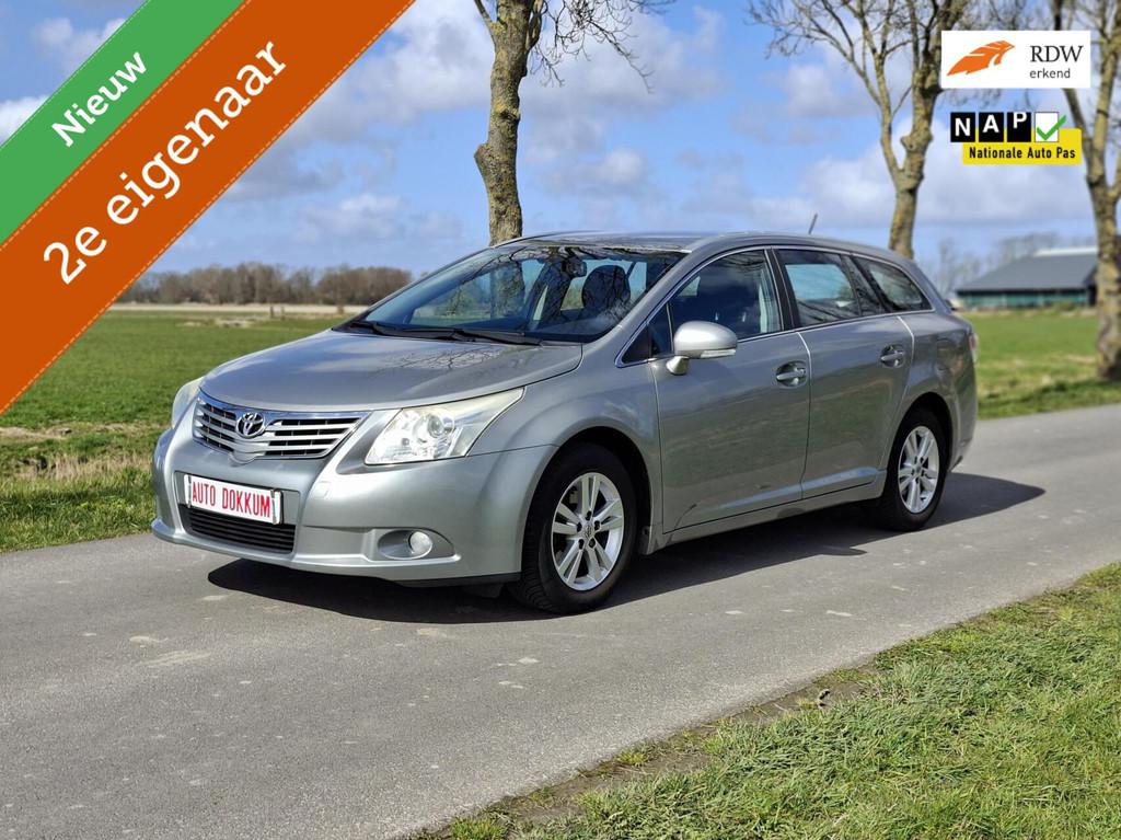 Toyota Avensis Wagon 1.8 VVTi Dynamic, 2e EIGENAAR, Auto's, 4 cilinders, Origineel Nederlands, Handgeschakeld, Grijs
