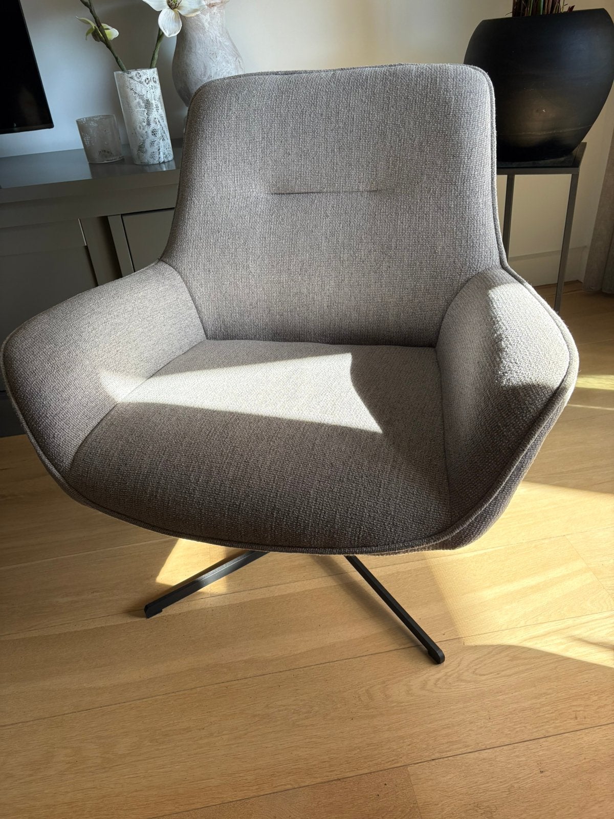 Mooie draaifauteuil, Huis en Inrichting, Fauteuils, Ophalen, Zo goed als nieuw, 75 tot 100 cm, 50 tot 75 cm