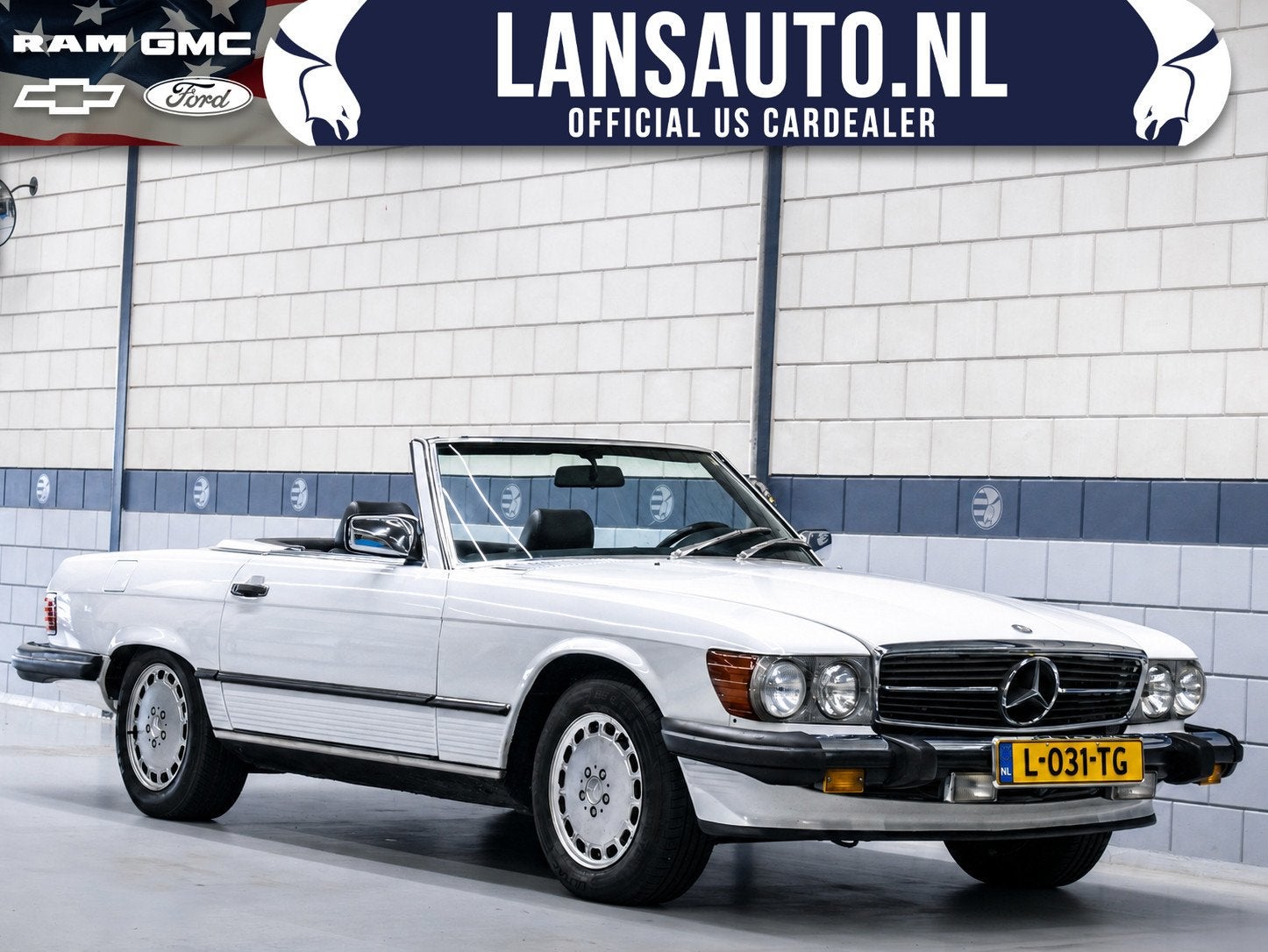 Mercedes-Benz 560SL Cabrio | Gereviseerd (bj 1986), Auto's, Oldtimers, Automaat, 228 pk, Cabriolet, Wit