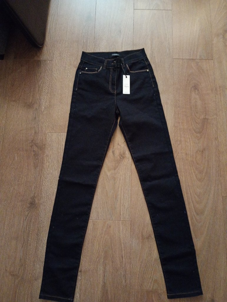 Mooi nieuwe donkerblauwe spijkerbroek mt 34, Kleding | Dames, Spijkerbroeken en Jeans, Blauw, Nieuw, W27 (confectie 34) of kleiner