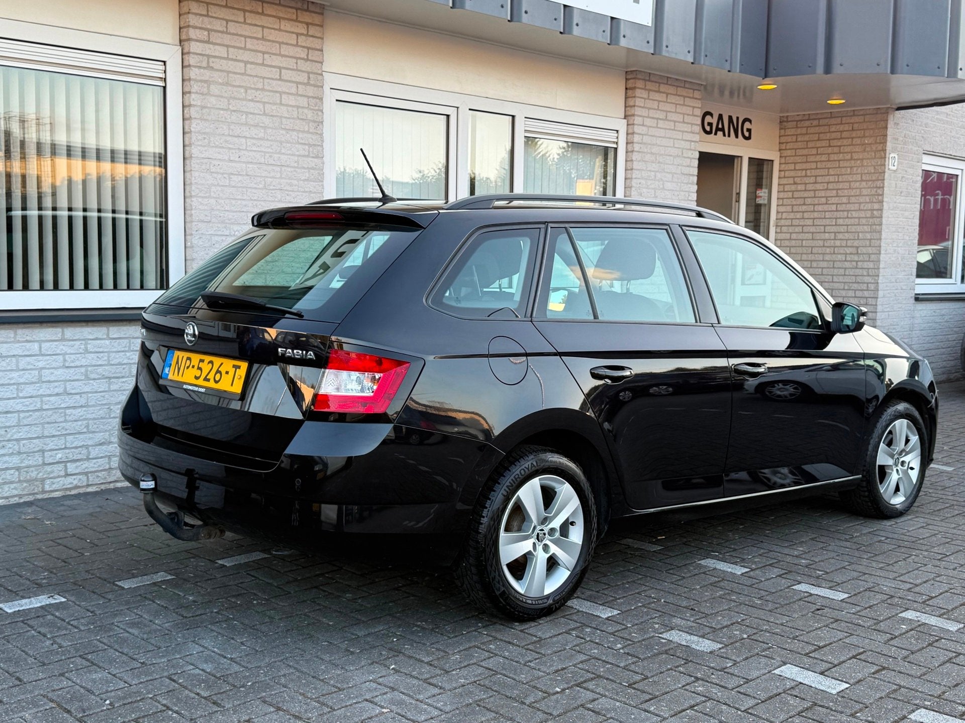 Skoda Fabia Combi 1.4 TDI Ambition Business 2017|Navigatie|L, Auto's, Voorwielaandrijving, Gebruikt, Parkeersensor, Zwart