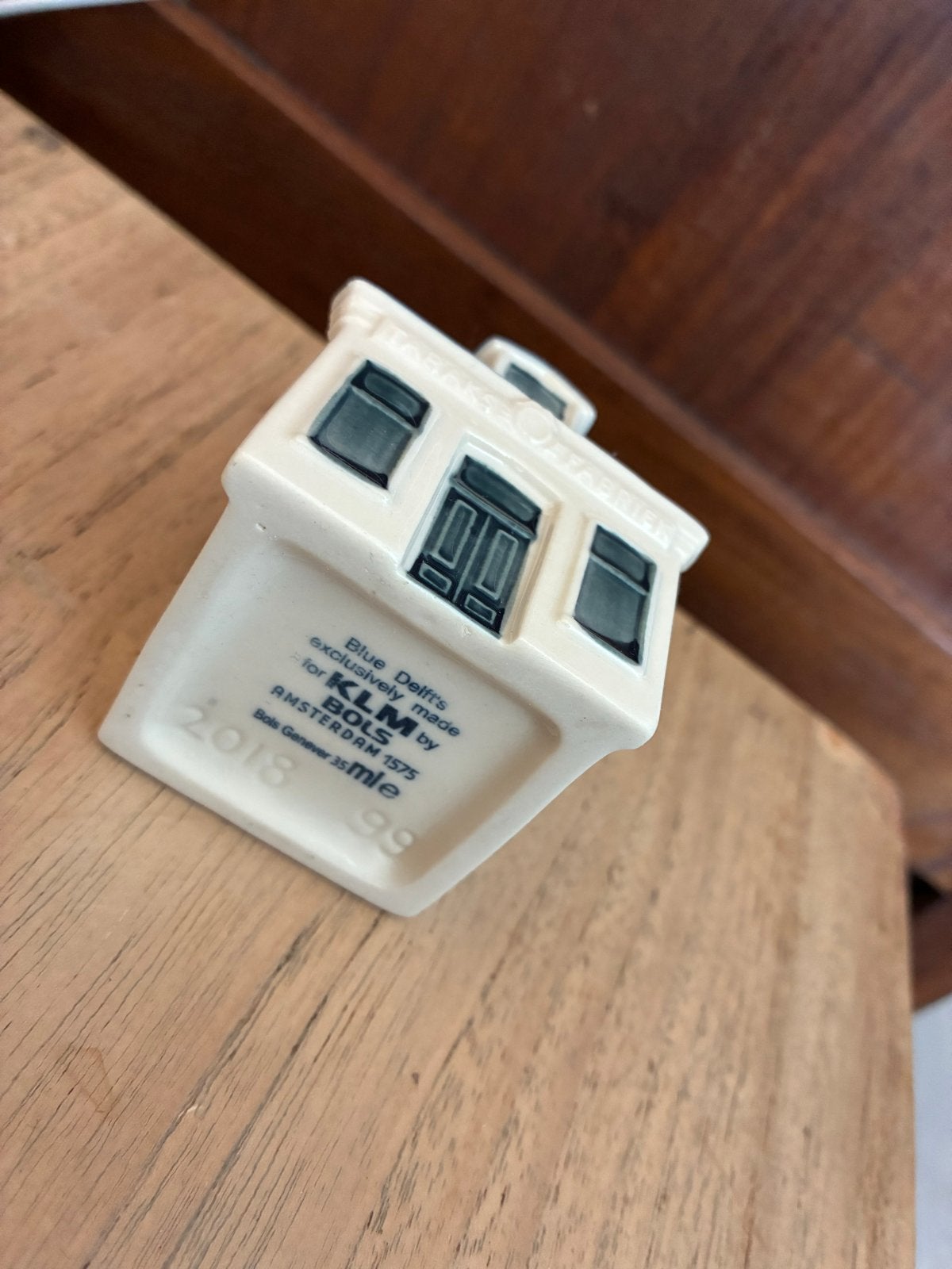 KLM BOLS Delfts Blauw Huisje 99 - 2018, Verzamelen, Ophalen, Zo goed als nieuw, 81 t/m 91, Gevuld