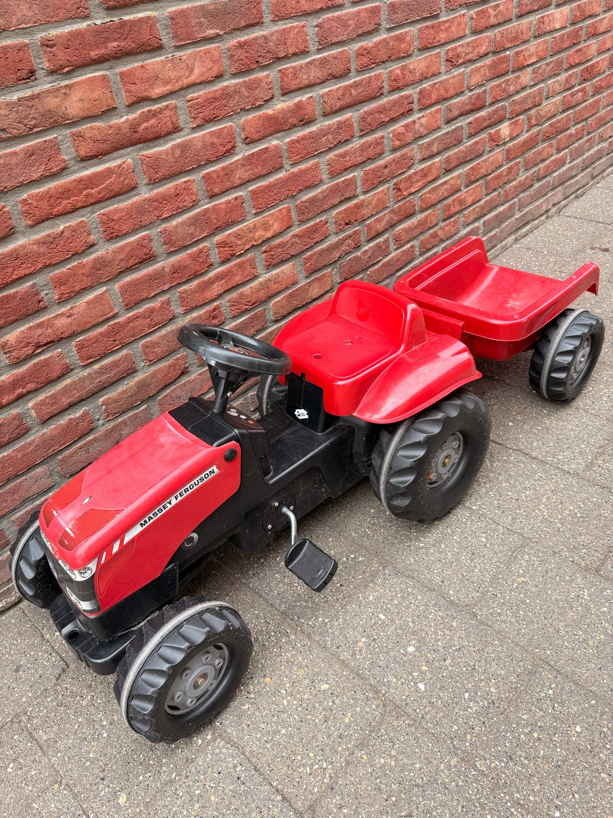 Massey Ferguson traptractor met aanhanger, Ophalen, Gebruikt