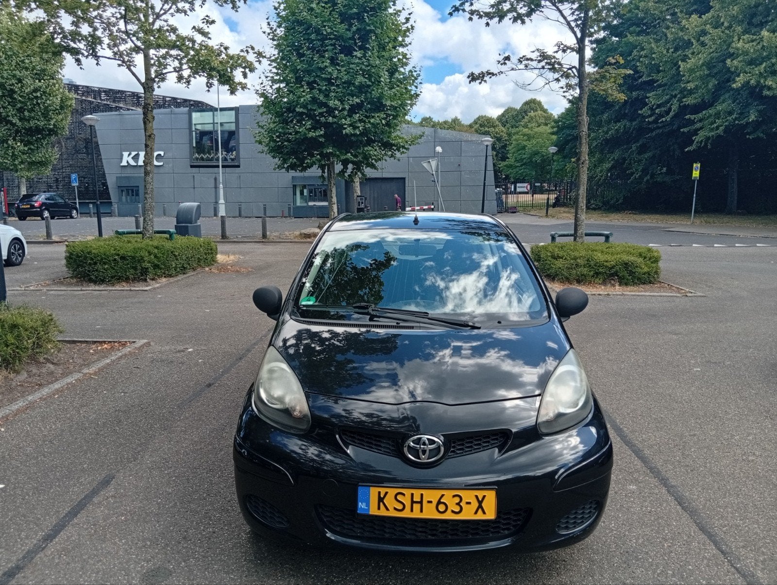 Toyota Aygo 1.0 12V Vvt-i 3DRS MMT 2009 Zwart, Auto's, Voorwielaandrijving, 4 stoelen, Handgeschakeld, Particulier