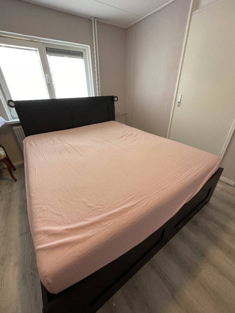 Ikea Brimnes bed in zwart, zo goed als nieuw. Zonder Matras, Ophalen, Zwart, Tweepersoons, Zo goed als nieuw
