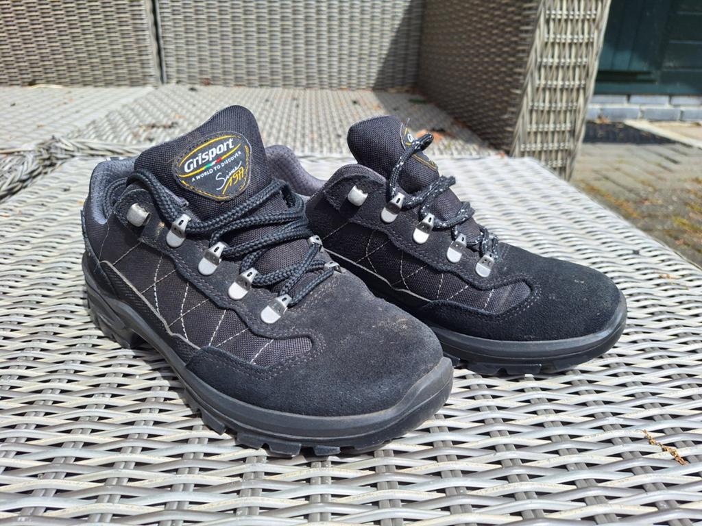 Wandelschoenen Grisport maat 40 - laag model, Sport en Fitness, Bergsport en Wandelen, Ophalen of Verzenden, Zo goed als nieuw
