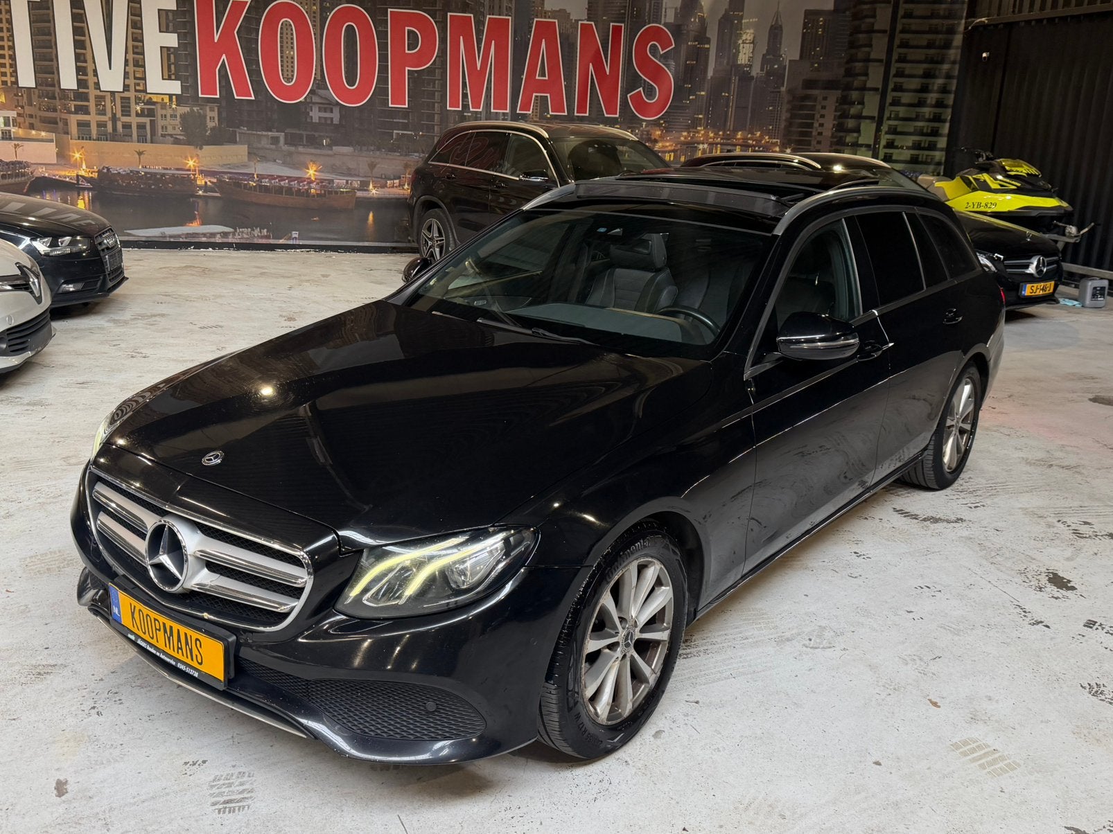 Mercedes-Benz E-Klasse E200d 150pk 9-AUT 2017 WIDESCREEN/FUL, Auto's, Automaat, Zwart, Diesel, Vierwielaandrijving