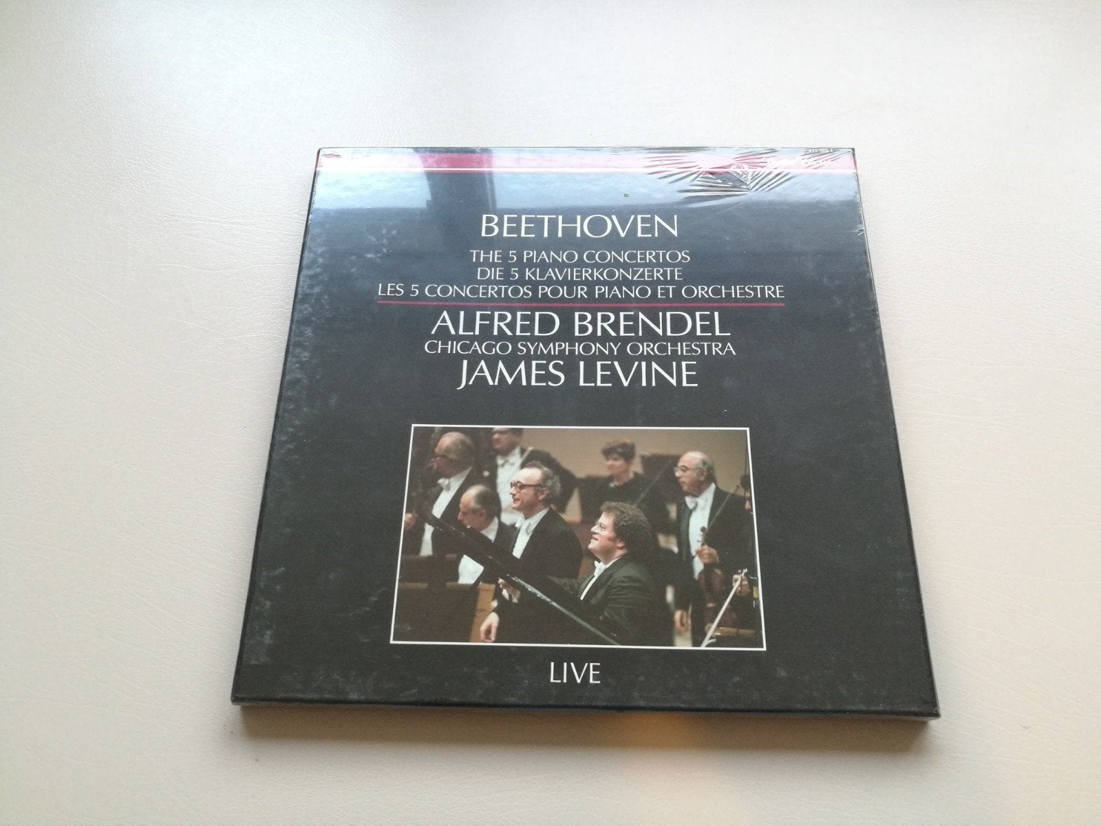 Beethoven 5 Pianoconcerten Brendel, Levine 4 LP box SEALED, Cd's en Dvd's, Vinyl | Klassiek, Ophalen of Verzenden