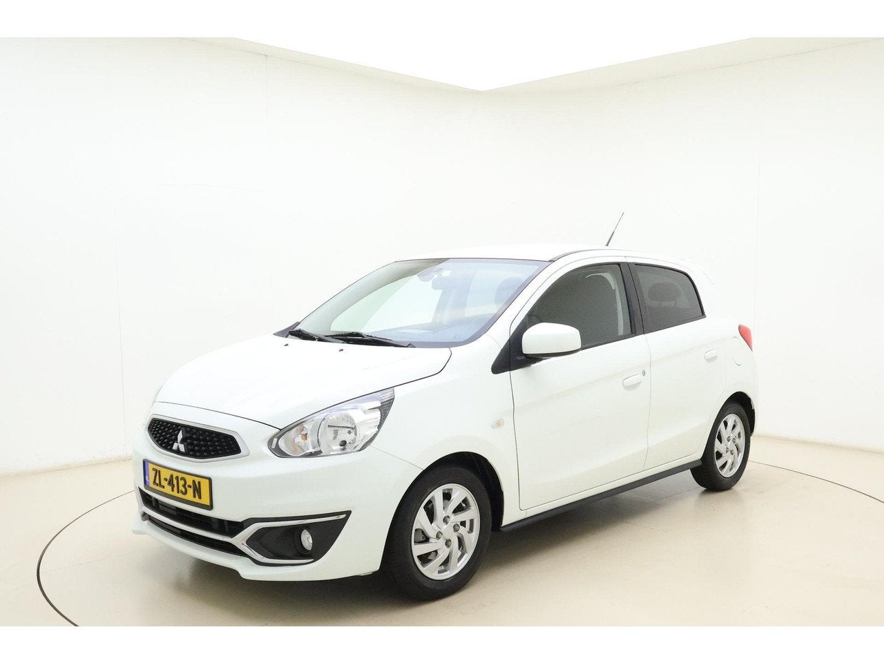 Mitsubishi Space Star 1.0 Active | 70PK | Navigatie | Airco, Gebruikt, Bedrijf, Handgeschakeld, 999 cc