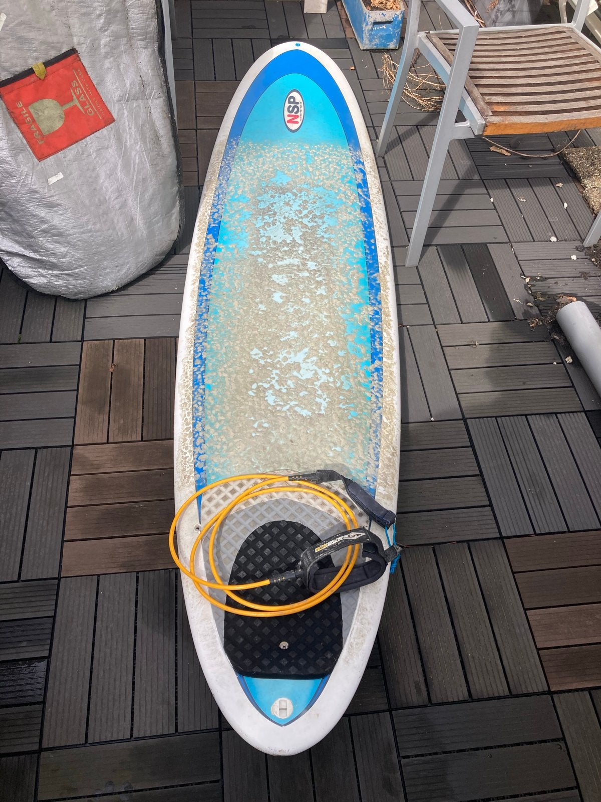 NSP Surfboard met complete accessoires set, Watersport en Boten, Golfsurfen, Ophalen, Gebruikt, Funboard, Met koord