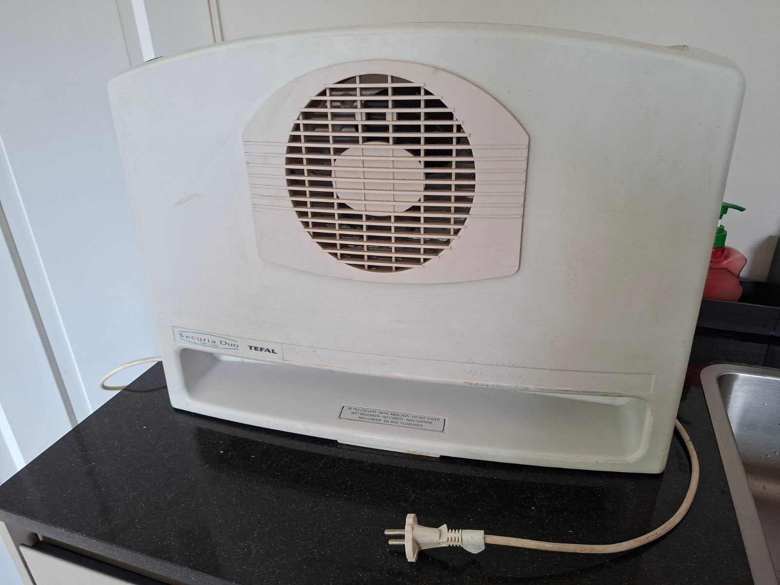 Elektrische convector kachel, 2 standen, 1000 en 2000watt, Ophalen, Gebruikt, Overige soorten, Elektrisch